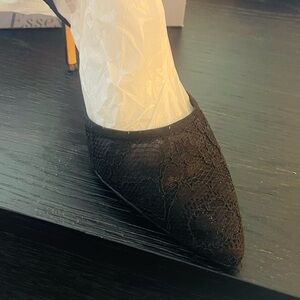 Pre-Owned Black Essex Lane St Tropez Lace/Mesh Valan Heels